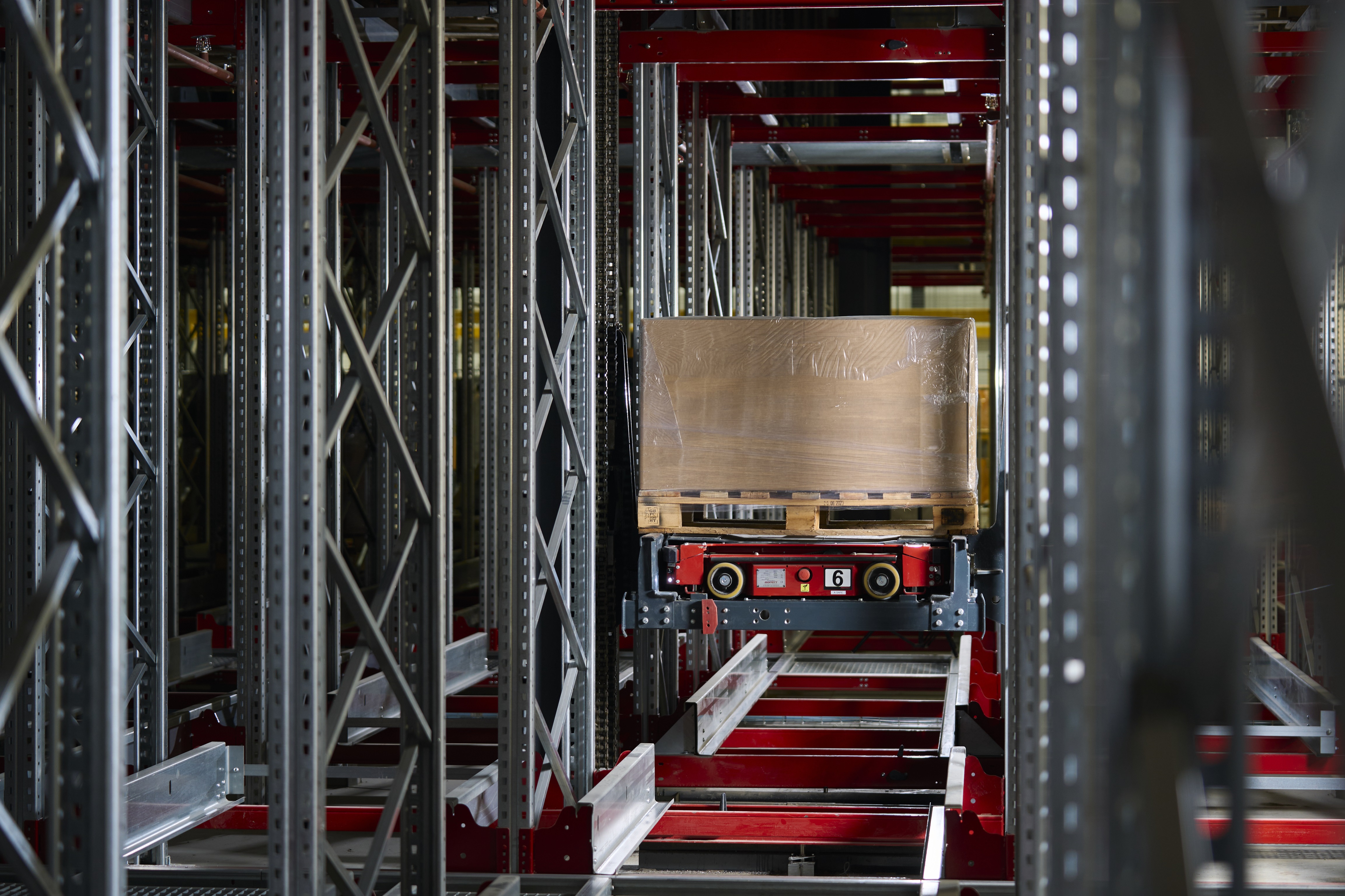 Soluciones inteligentes para manipulación eficiente de pallets